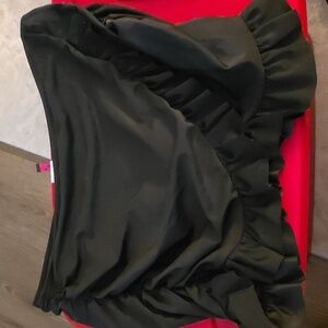 (J29) Black Ruffled Swim Skirt Bottom Sz XXL